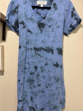 Cloth & Stone by Anthropologie Blue and Black Tie-Dye V-Neck Tunic